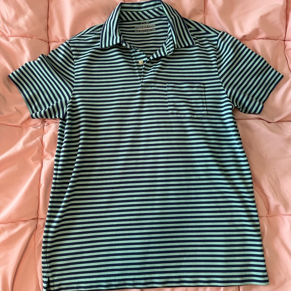 🐳 Vineyard Vines Shirt 🐳